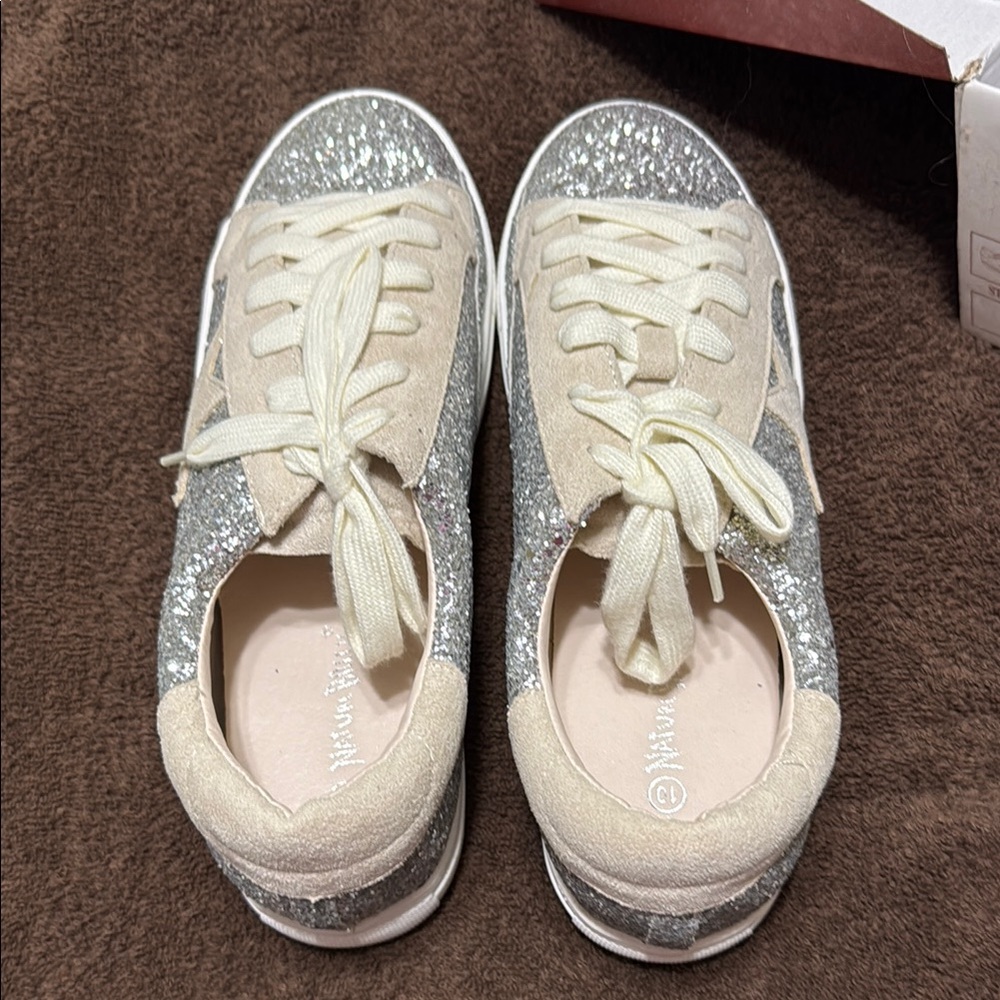 Nature Breeze Silver and Cream Glitter Sneakers